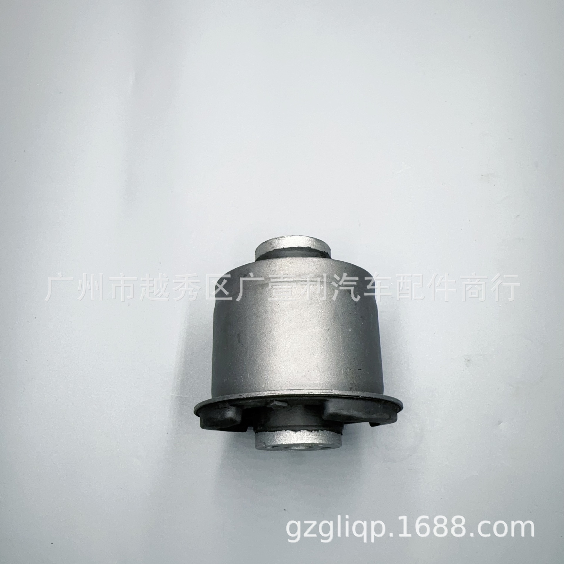 For 48725-0D120 48725-0D130 48725-0D140 YARIS NSP151 rear axle rubber sleeve