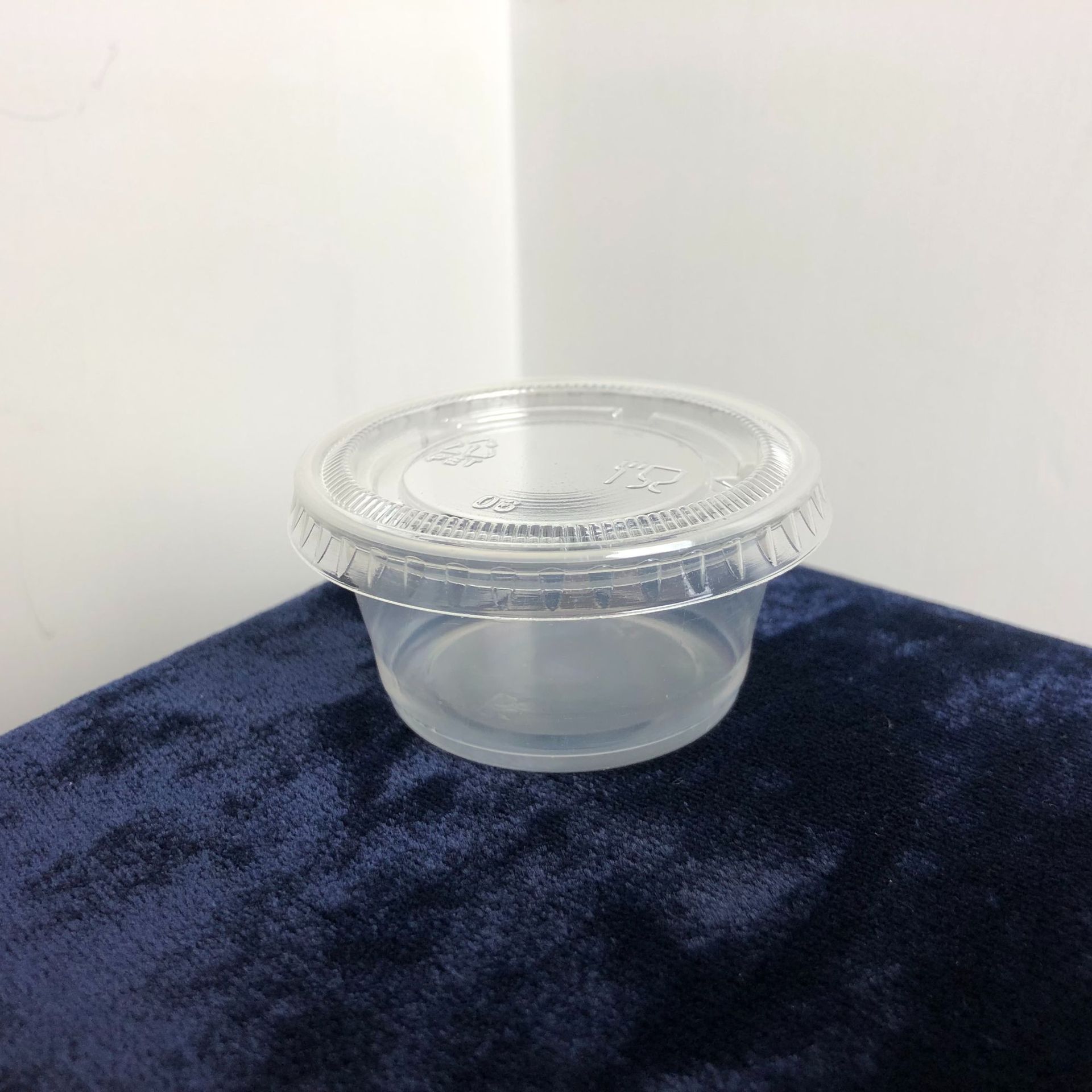 Embalaje desechable para llevar salsa de Chile dividida engrosada con tapa vinagre condimento salsa de inmersión caja de salsa de sabor de prueba redonda