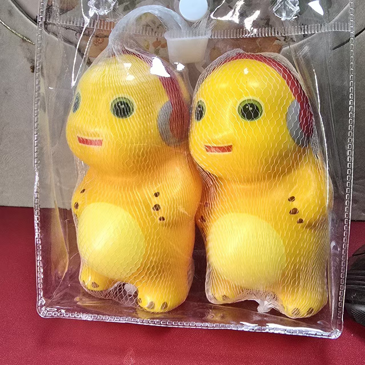 Pequeño dragón de leche pellizco pellizco lento rebote burbuja dragón juguetes niños niñas desempaquetar artefactos mágicos decoración de cabal