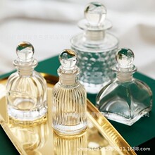 100ml小酒瓶香薰瓶空瓶子香水分装瓶50ml白酒果酒茶水瓶玻璃球盖