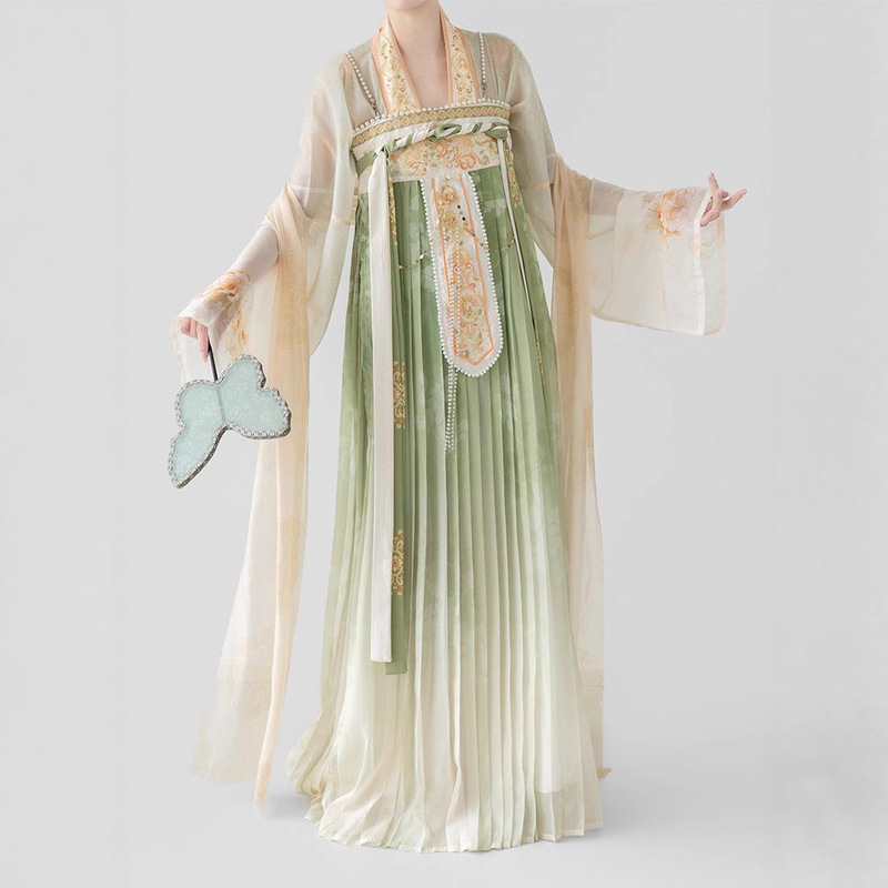 New Tang-Style Hanfu for Women, Embroidered Chest-Length Robe with a Thin, Light-Colored, Elegant Ancient-Style Set for Daily Wear with a Chinese Flair