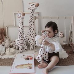 Giraffe doll pillow, baby newborn sleeping pillow, soothing sleeping pillow and leg clamping tool