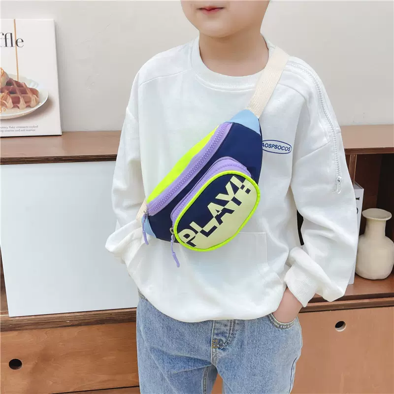 儿童胸包帅气男女孩子斜挎包外出游玩时尚字母配饰宝宝小腰包跨境
