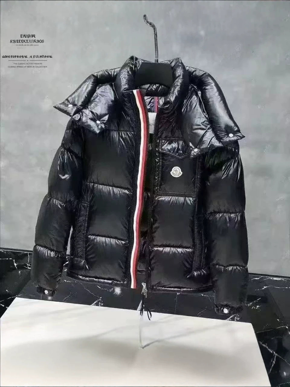 New winter classic Mengjia rainbow stripe thickened casual shiny hooded cotton jacket for men and women couples