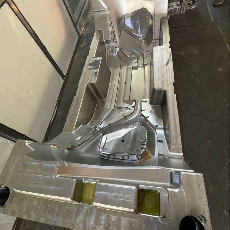 Design of Automobile Parts Mold Automobile Middle Net Mold Grille Mold Injection Molding Processing Custom Automobile Parts Mold