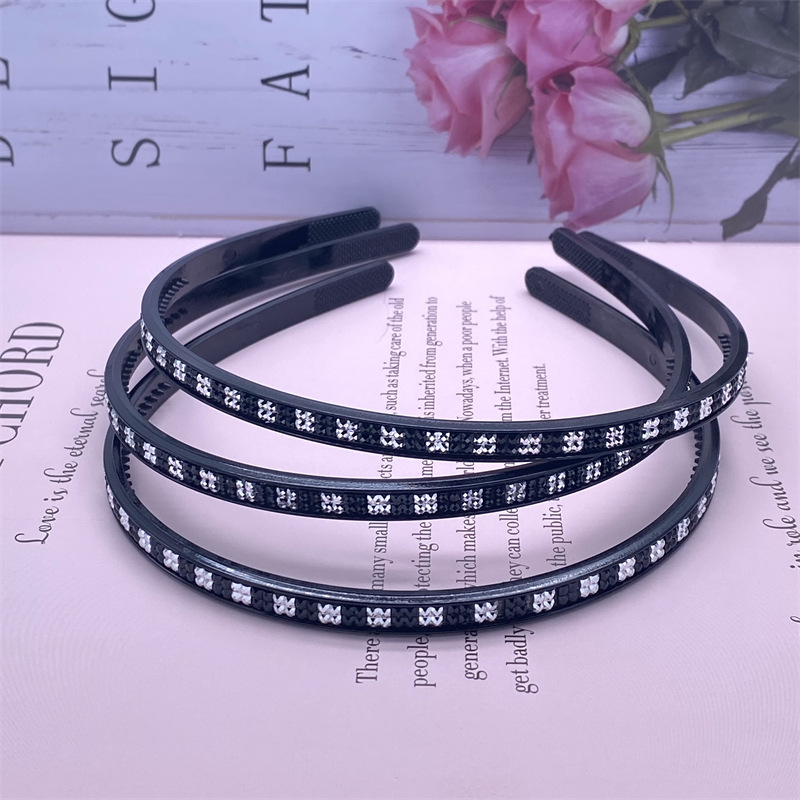 Plástico 0,8 cm cuadrado blanco y negro diamante clip de pelo negro diadema dos yuanes tienda accesorios para el cabello accesorios de cabeza