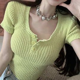 短韩系chic夏季小众甜美圆领小排扣弹力修身显瘦纯色短袖针织衫上
