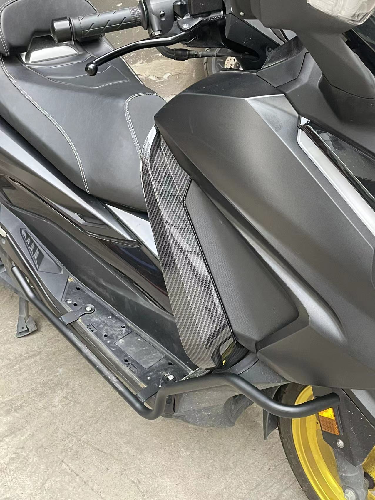 Suitable for 23-25 Honda Forza 350 Modified Leg Wind Shield Nss350 Leg Guard Wind Shield Forza Deflector Cover
