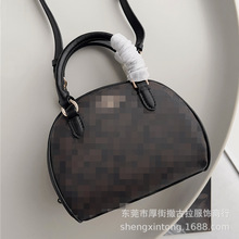 �������Qԭ�ΚW���¿�����z�^������μ�б����ƤŮ��������β��