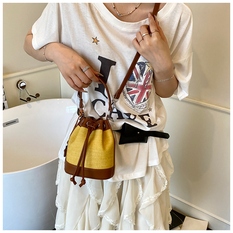 Spring and Summer fashion handbag for women, 2025 new style drawstring and stylish single-shoulder bag, Korean retro and trendy crossbody bucket bag undefined