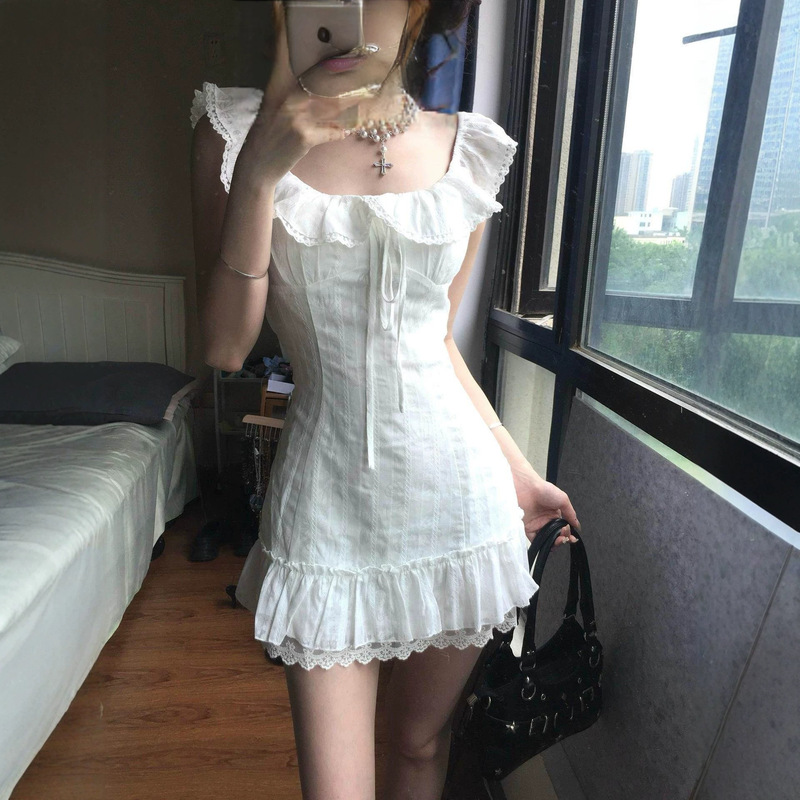 French-Style First Love White Flutter-Sleeve Dress for Women, Summer 2026 New Model, Extremely Beautiful Ruffled Short Dress