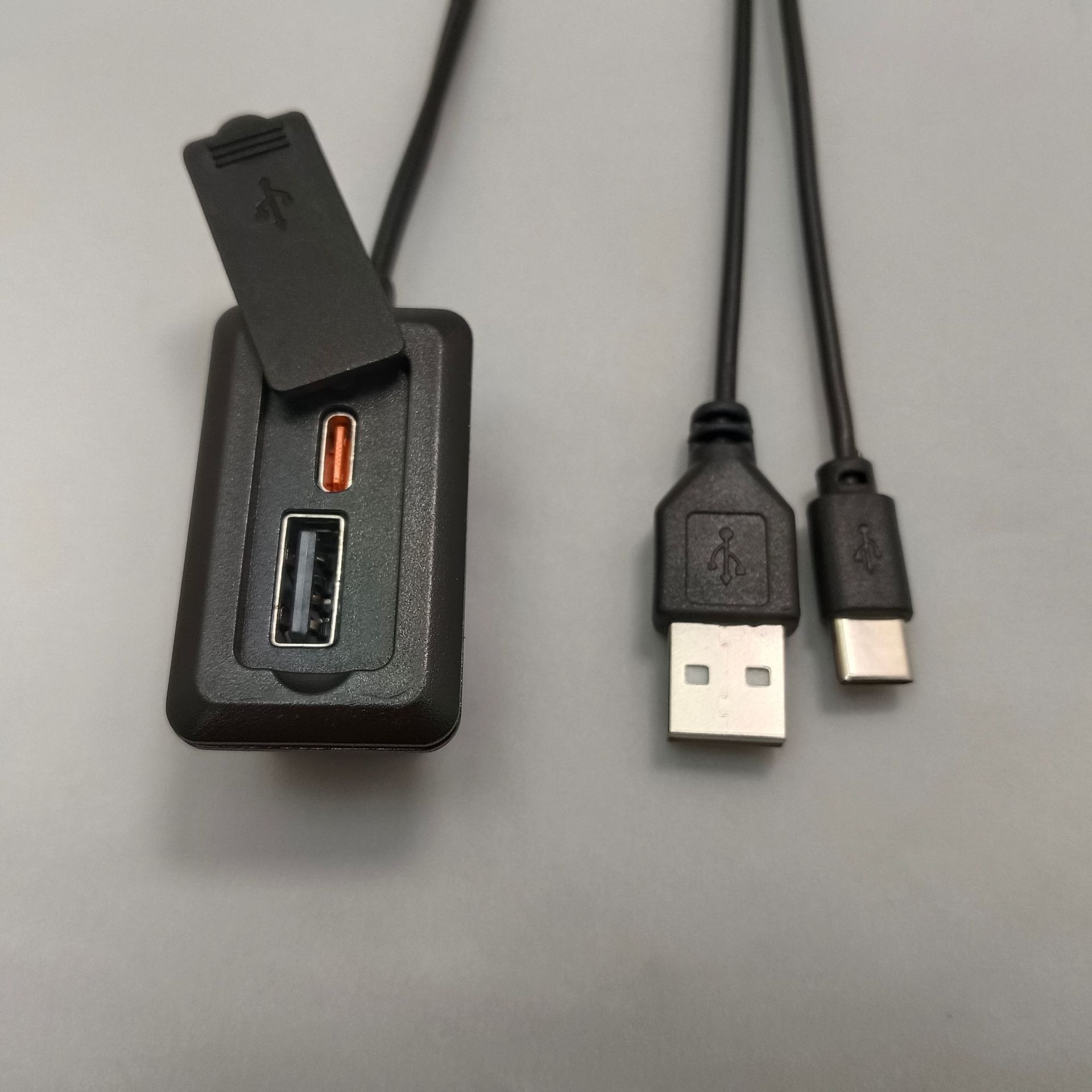 背包外置USB双用充电接口转接头充电线外壳扣具 箱包usb充电配件