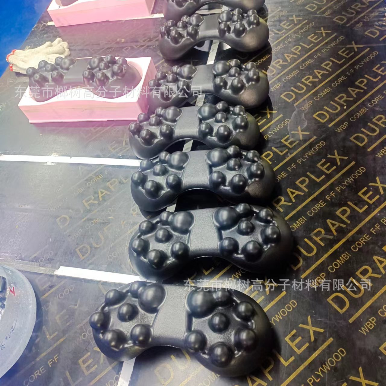 검은색 허리 베개