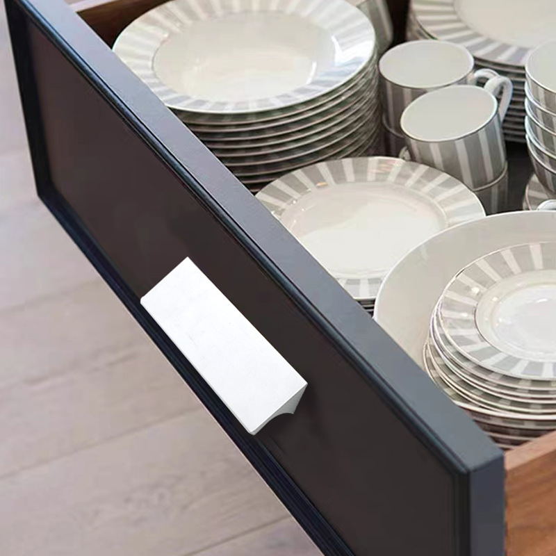 Extended modern minimalist cabinet handles, European black and silver cabinet doors, drawer handles, shoe cabinet small cross-mounted handles
