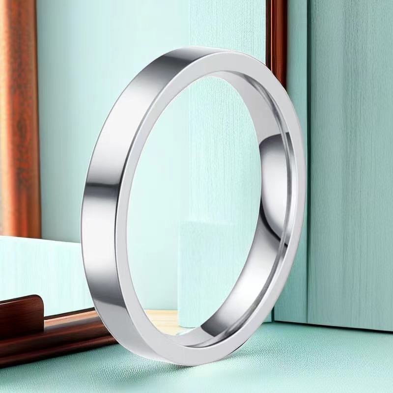 Anello in titanio per donne con dita piccole, resistente allo sbiadimento, a forma di diamante con diamanti incastonati, stile femminile leggero e lussuoso._voghion.com