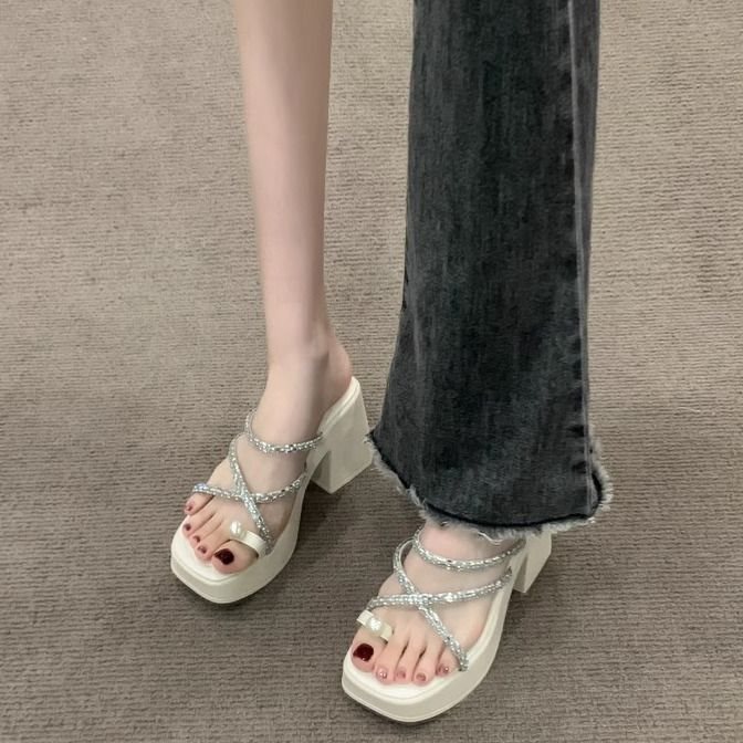 Thick-Heeled Thong Slippers for Women Going Out 2025 Summer New Internet Celebrity Fashion Heightening Casual Sandals for Small People
