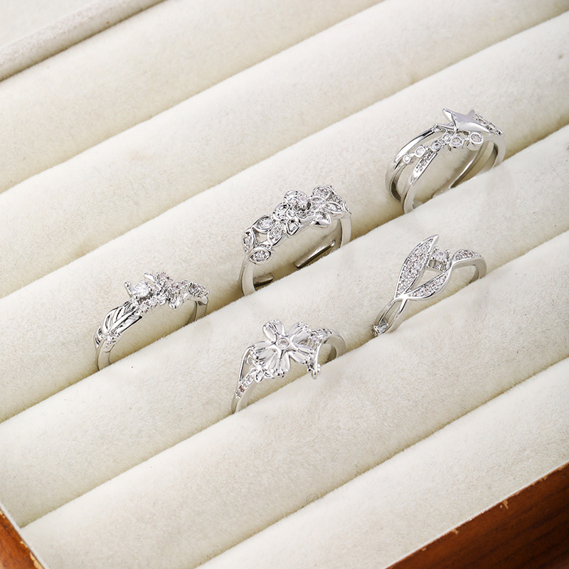 Game Peripherals, Love and Deep Space Wedding Rings, Fashionable and High-End Accessible Luxury Elegant, Simple and Exquisite Niche Jewelry