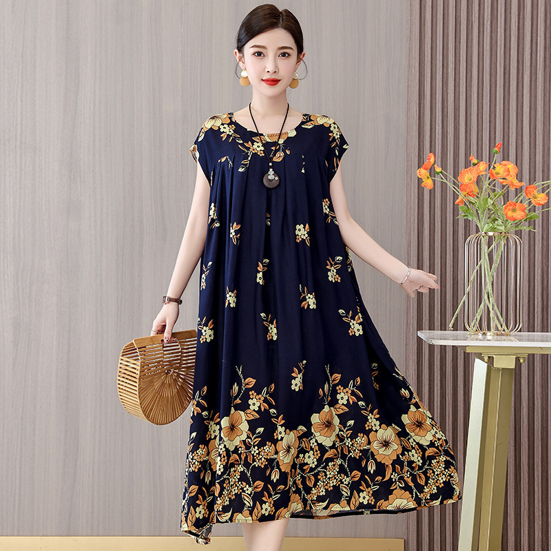Middle-Aged and Elderly Cotton Silk Dress, Fashionable Loose Plus Size Women's Summer New Outer Skirt with Texture and Drape to Cover the Flesh