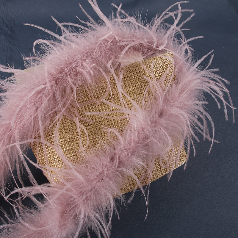 가죽가루 13-15 단층 (약 2m )