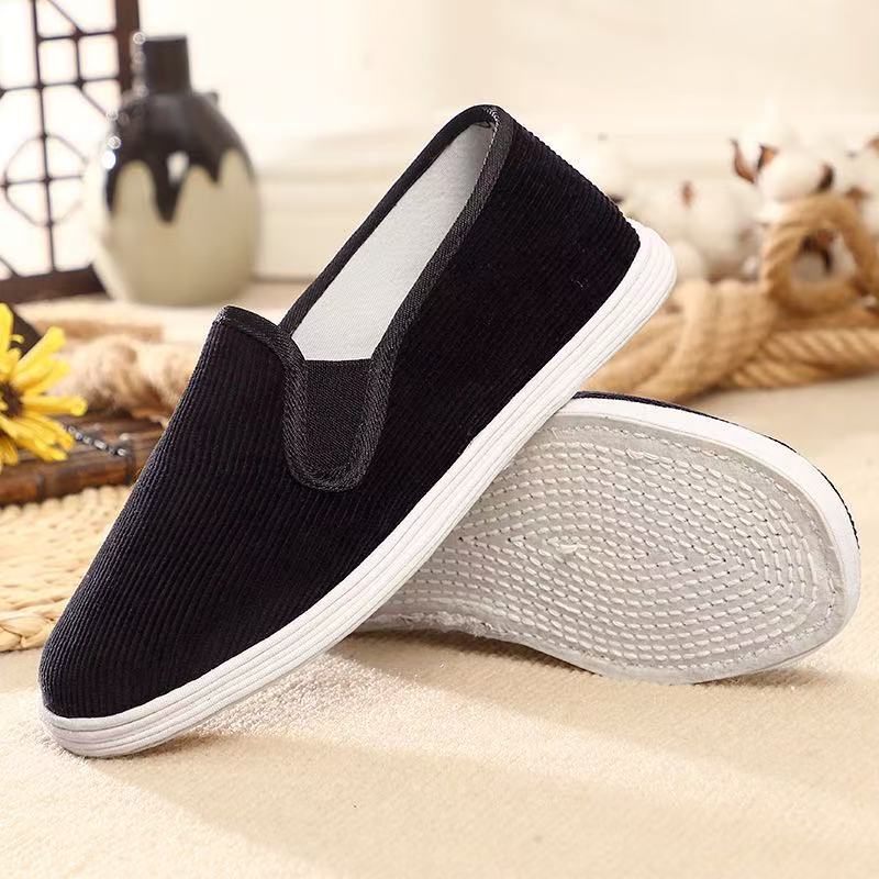 Directly from the manufacturer: Old Beijing men's handmade cloth shoes with thousand-layer soles, non-slip and wear-resistant traditional cloth shoes Directly from the manufacturer: Old Beijing men's handmade cloth shoes with thousand-layer soles, non-slip and wear-resistant traditional cloth shoes