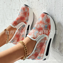 �W��͸�����eŮЬ���ļ��¿�������n��һ�_�ő����ɸ�\��ŮЬ��