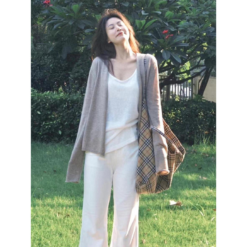 Gray Jacket for Women Spring 2026 Lightweight Korean Style Lazy Chic Knitted Cardigan Simple Sun Protection Long-Sleeved Top