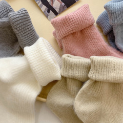 Soft and Plush Women's Winter Thick Warm Crew Socks Solid Color Fleece Ins Trendy Winter Stacked Women's Socks