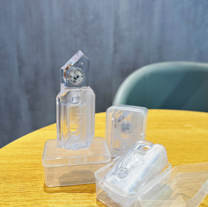 Venta al por mayor popular en línea de juguete de celebridad flash cuchillo de rábano 3D gravedad plástico hoja de descompresión juguete luminoso desnudo desgaste anti-ansiedad