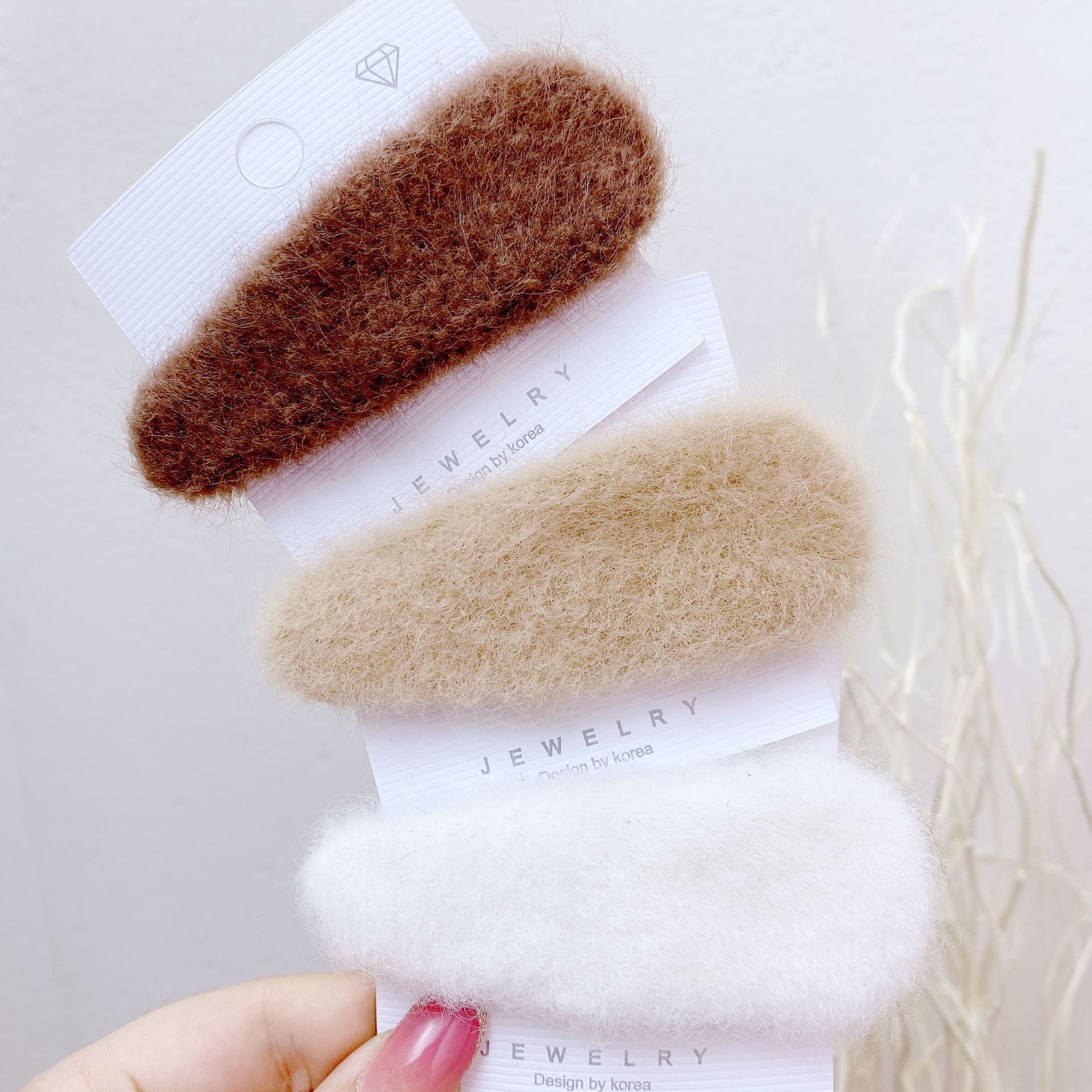 發(fā)夾秋冬季頭飾毛茸茸側(cè)邊夾少女網(wǎng)紅ins劉海夾可愛(ài)BB夾毛絨發(fā)卡