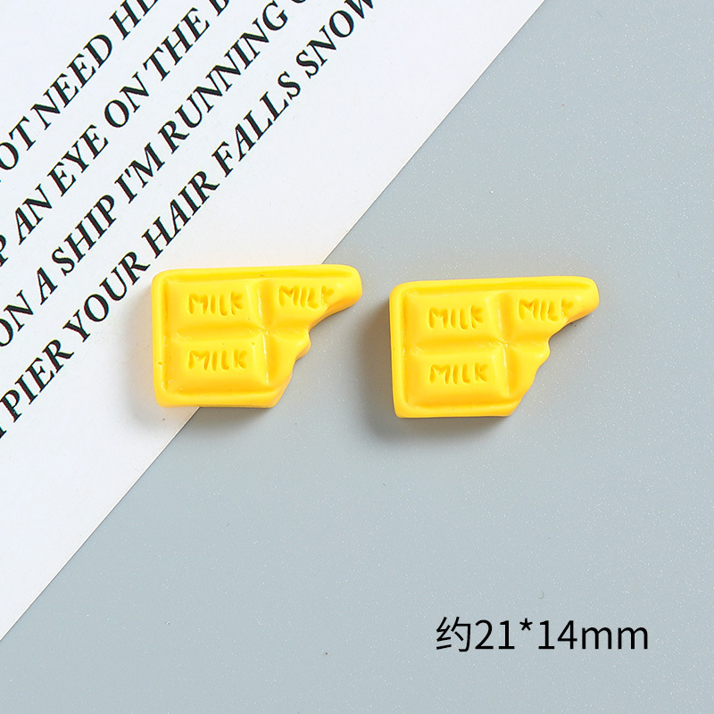 MLIKはチョコレート樹脂の部品をシミュレーションして食べて遊んでいます。|undefined