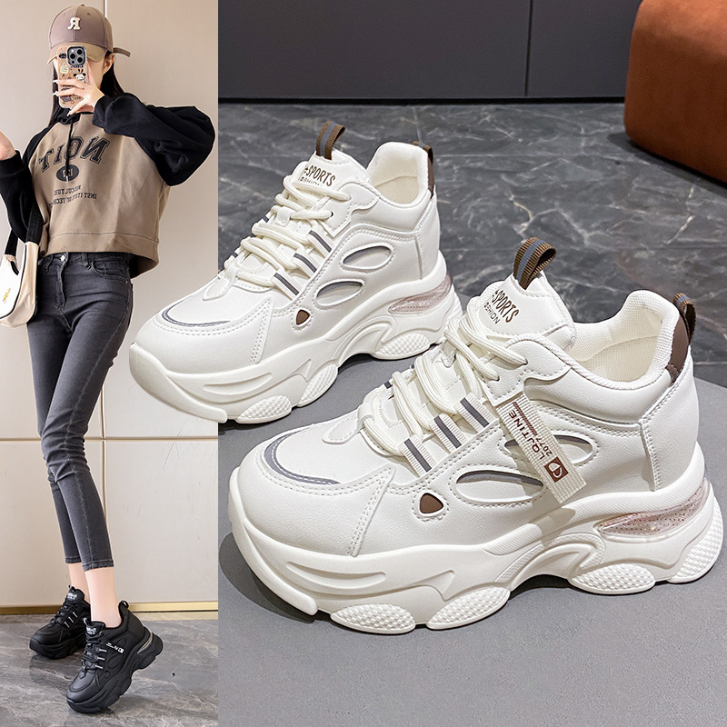 White sneakers platform for leisure