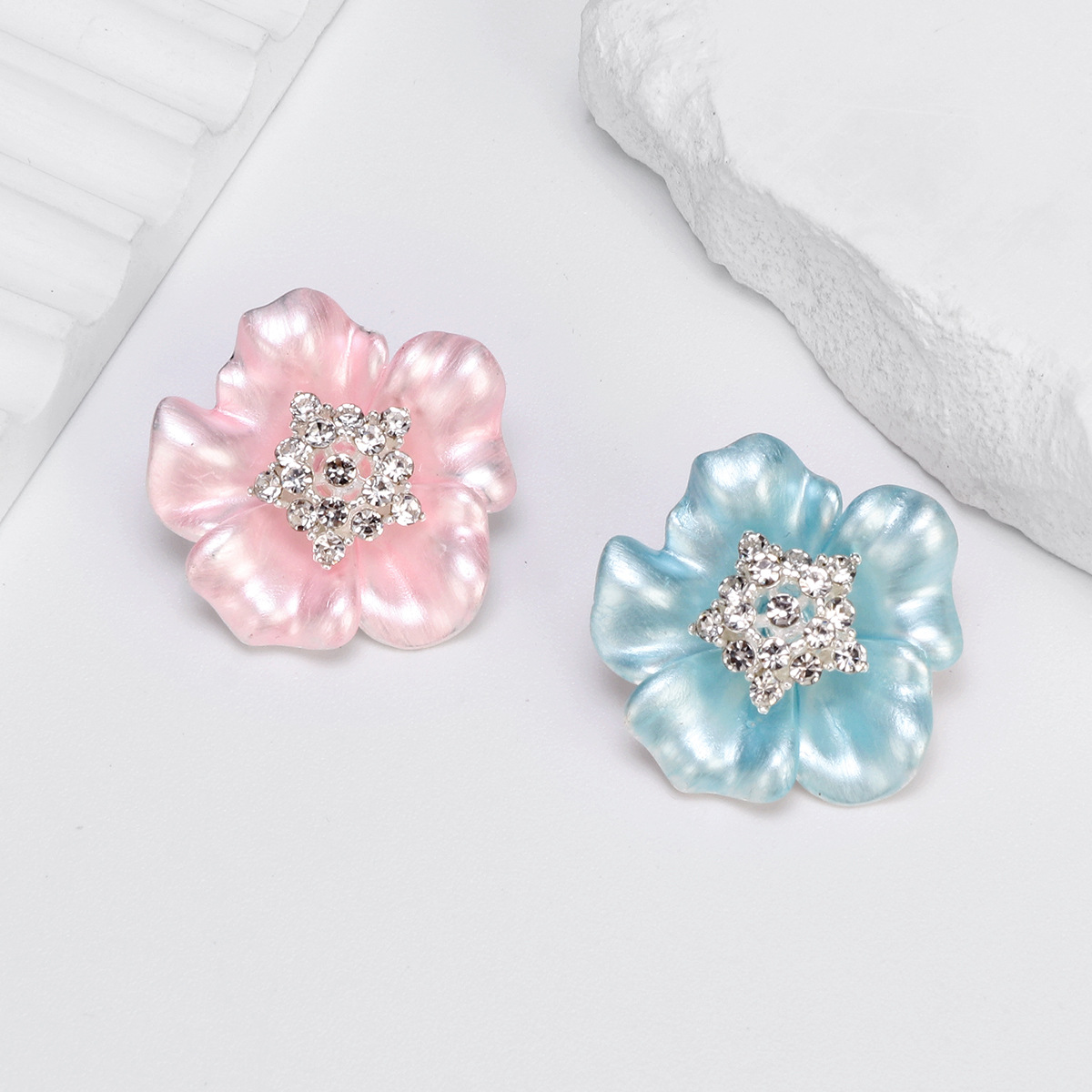 Elegante Emaille Kamelien Brosche Für Damen Exquisite Anstecknadel_voghion.com
