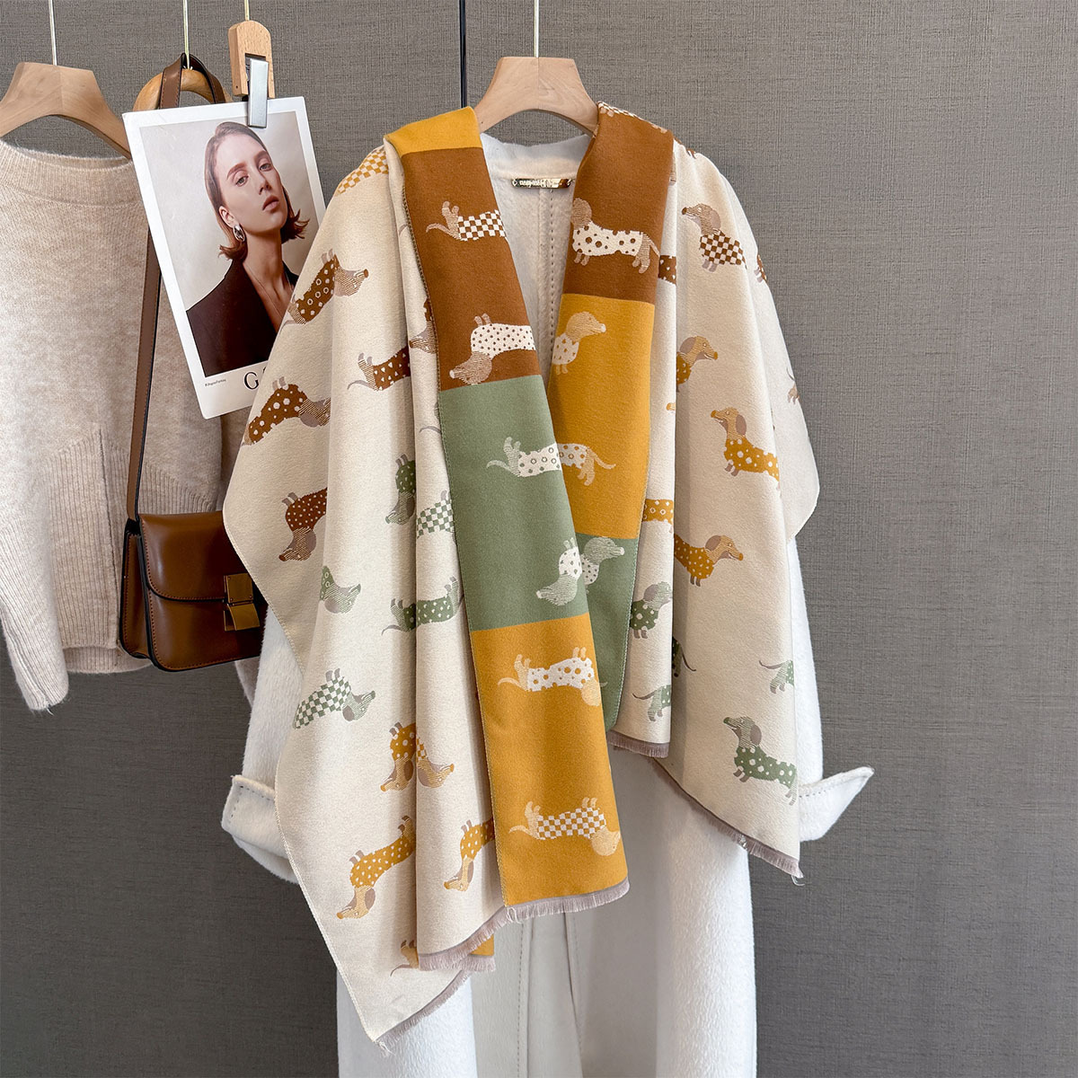 Neue Herbst-/Winterkollektion 2026: Kaschmirschal für Damen, hochwertiges Tragegefühl, luxuriöser, leichter Winter-Cape mit H-Logo, dicker und warmer Halsschmuck_voghion.com