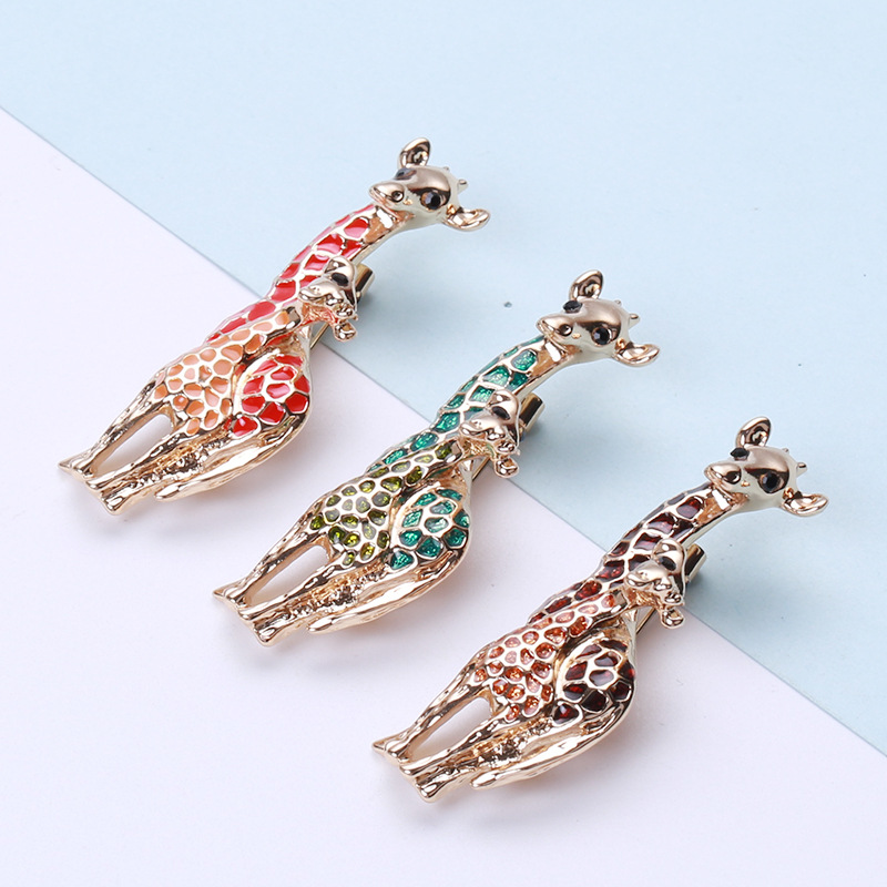 Exaggerated Pin Giraffe Alloy Enamel Women's Brooches display picture 1