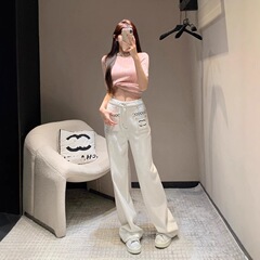 2025春夏の小香の新型ロゴ刺繍ダブルポケットの白いストレートデニムの長ズボンの中腰のファッションのレジャーブーム