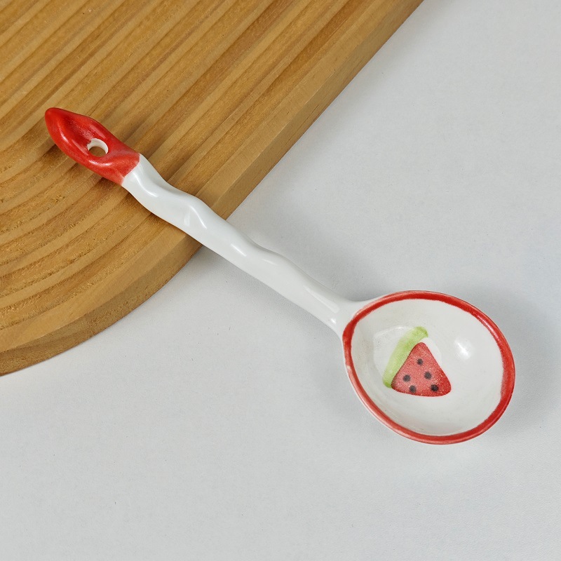 Cucharas de cerámica al por mayor cucharas de alto valor facial cucharas de sopa de mango largo cucharas cucharas dulces cucharas caseras