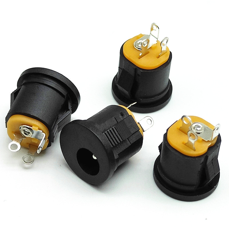 供应DC022K卡式电源插座 5521三脚立式直流充电母座 电子秤座插座