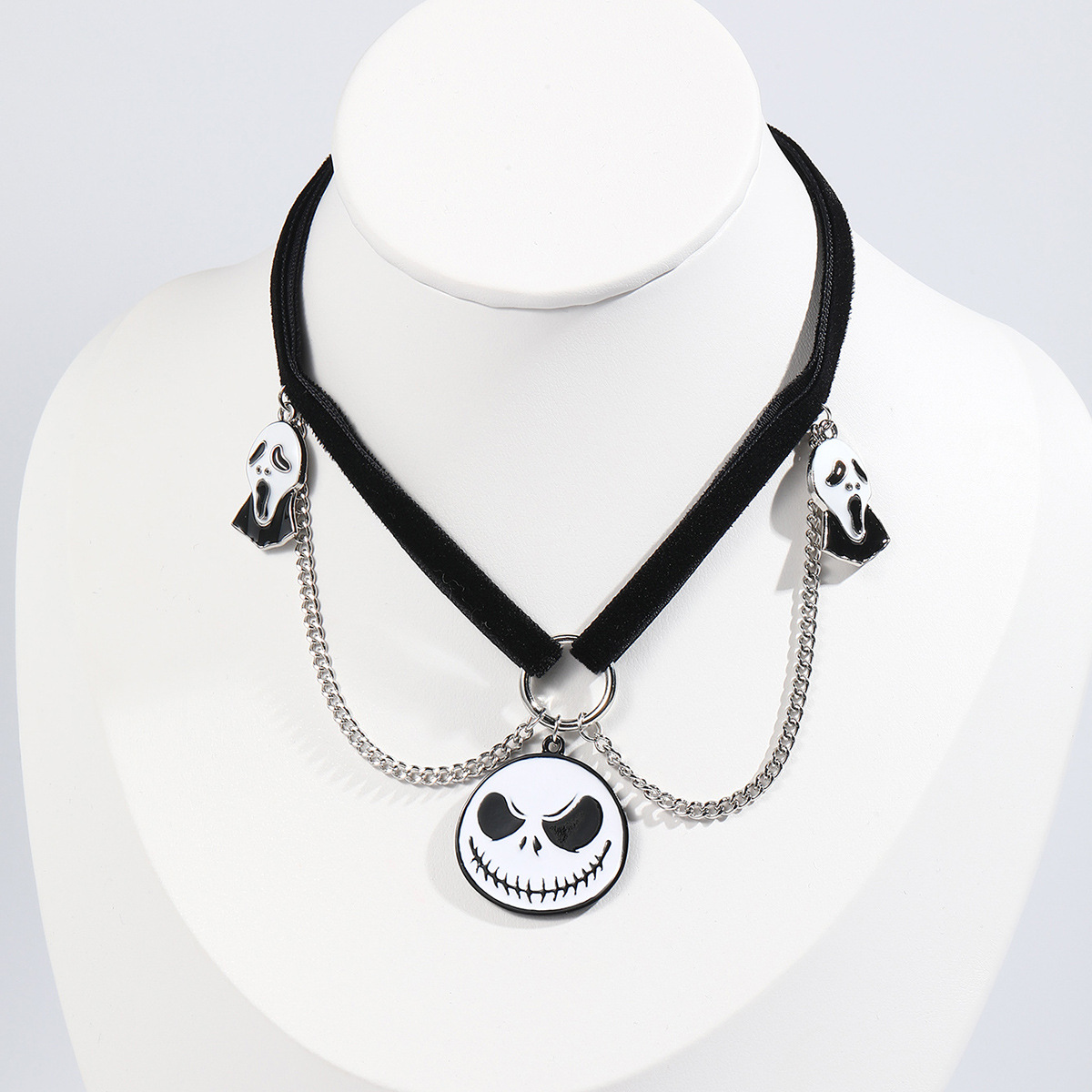 11g Weight Zinc Alloy Pendant Material Pendant Necklace Classification Seed Bead Chain Material 1 Piece Quantity Festival, Street Occasion Zinc alloy Material Halloween Festival Pumpkin, ghost, Skull Pattern Unisex Gender Hip-Hop, Streetwear Style Hip-Hop Streetwear Pumpkin Ghost Skull Zinc Alloy Beaded Necklaces Halloween Wholesale 18