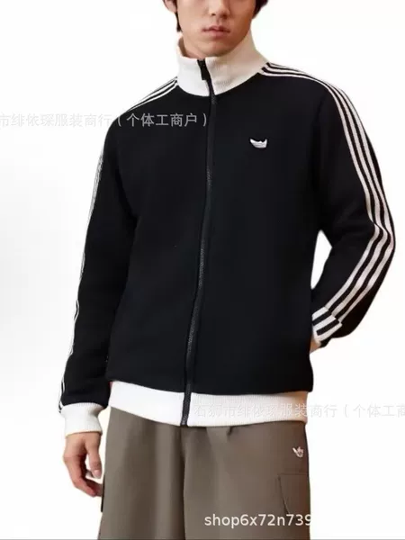 Stand-up collar jacket, spring and autumn style, three-stripe sports coat, casual versatile couple's style, trendy fashion top, new model