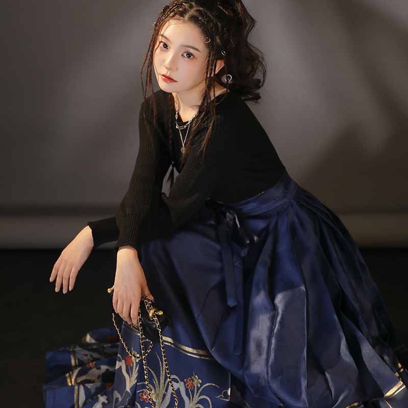 Adult Ming-made Hanfu Women's One-piece Makeup Flower-made Gold-made Horse-made Skirt Chinese-style Daily Improved Sweater Set Autumn and Winter Adult Ming-made Hanfu Women's One-piece Makeup Flower-made Gold-made Horse-made Skirt Chinese-style Daily Improved Sweater Set Autumn and Winter