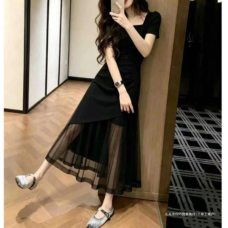 2026 New Korean Style Elegant Square-Neck Waist-Cinching Slimming Tummy-Concealing Dress