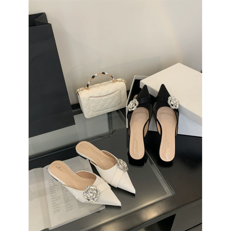 Низкий каблук полутотянные женские туфли цветочные остроконечные плоские холодные тапочки 2025 лето новая корейская мода