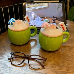 クリエイティブでかわいいセラミックウォーターカップ、蓋とストロー付き、大容量のコーヒーミルクドリンクサマーココナッツマグ