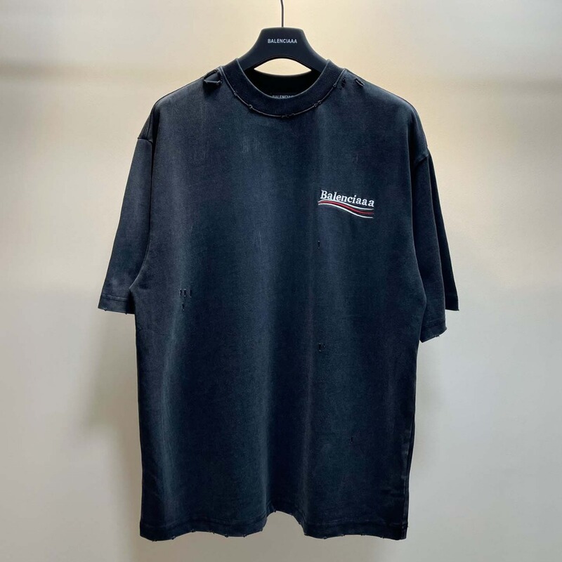 High version Paris B Cola hole embroidery family short-sleeved T-shirt men and women same loose OS short-sleeved T-shirt
