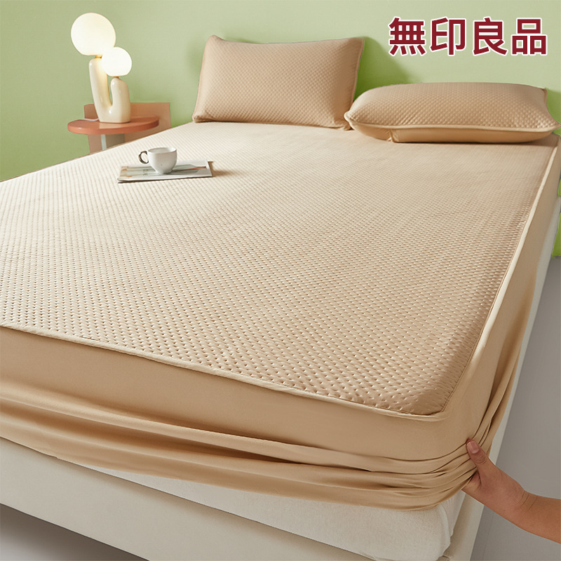 2025 nueva ropa de cama de una sola pieza 2025 nueva funda protectora de colchón de seda de hielo juego de tres piezas de funda de cama fresca de verano