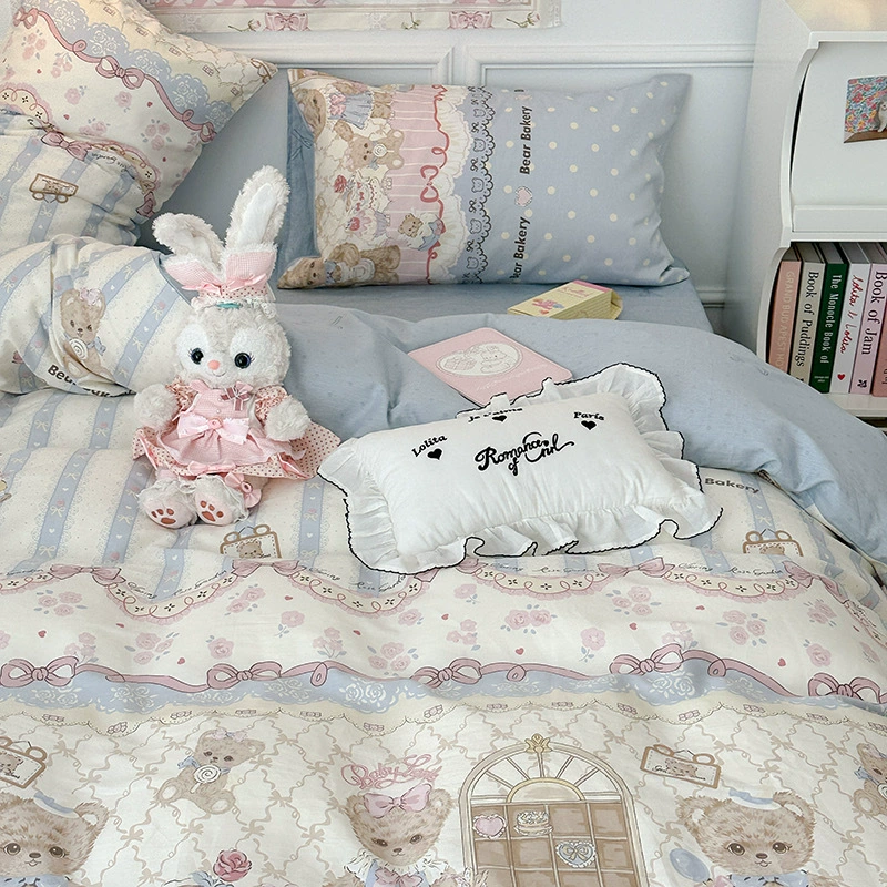 Набор простыней (Hello Kitty) 3–4 предмета, разные принты, размеры 150/180/200/120/150 см