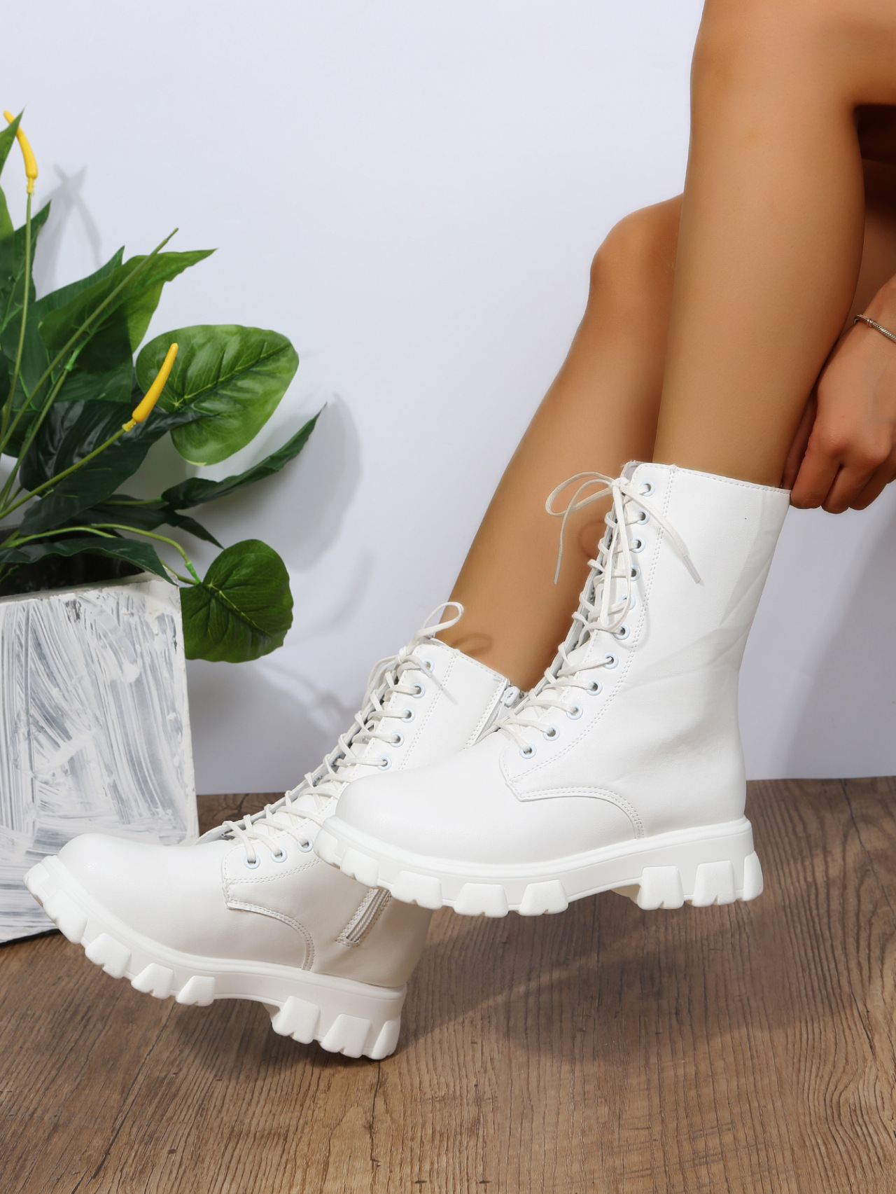 Large size spring and autumn new boots women round thick sole fashion boots British wind motorcycle boots women_voghion.com