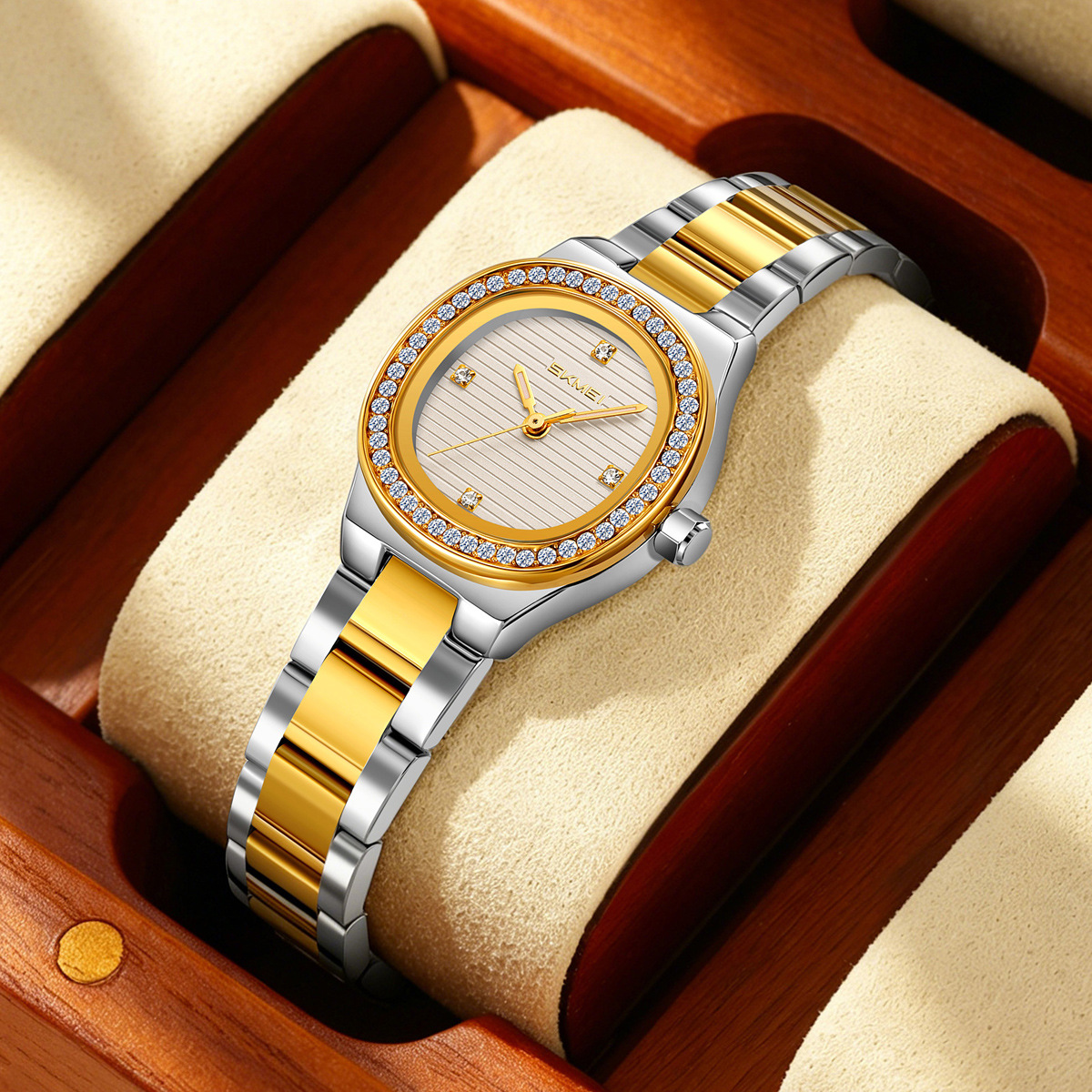 En el momento, el cinturón de acero de diamantes simple reloj de mujer retro versátil reloj de pulsera de mujer a granel de comercio exterior mezcla de lotes fábrica personalizada fuente