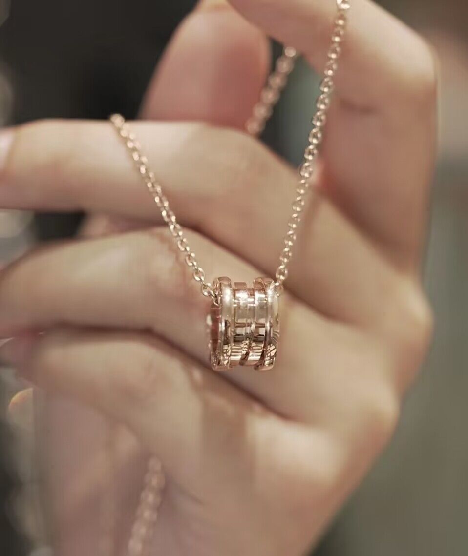 Simple Style Solid Color Stainless Steel Plating 18K Gold Plated Pendant Necklace_colorza_1