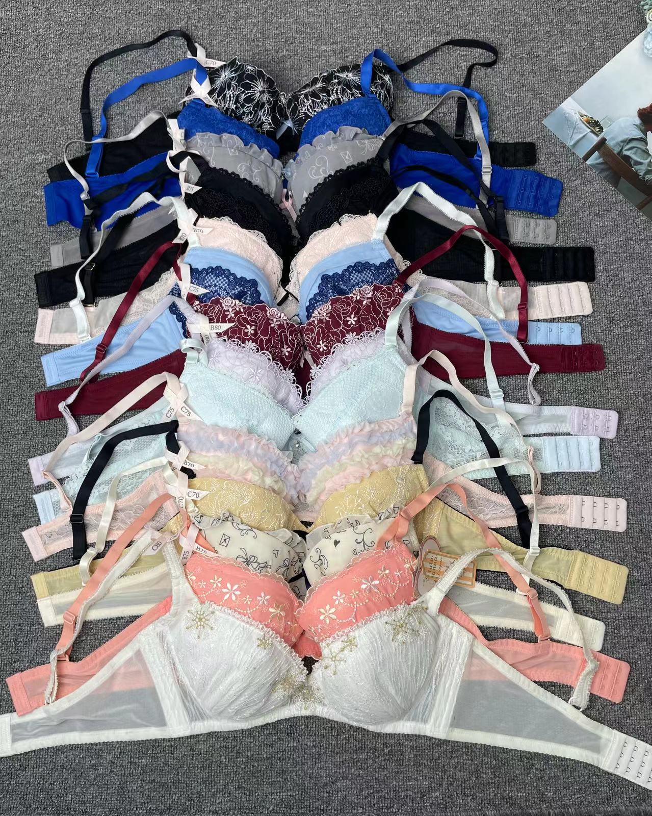 Japonés y coreano niñas sujetador diverso sujetador mixto stock cola bienes sujetador bordado de alta calidad extranjero solo sujetador